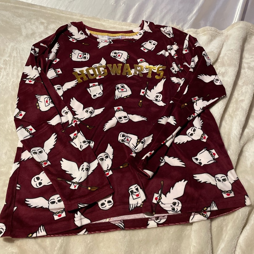 Hogwarts sleep shirt